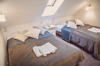Отели типа «постель и завтрак» Dom Goscinny Bialy Dworek Члухув Апартаменты с 1 спальней-3